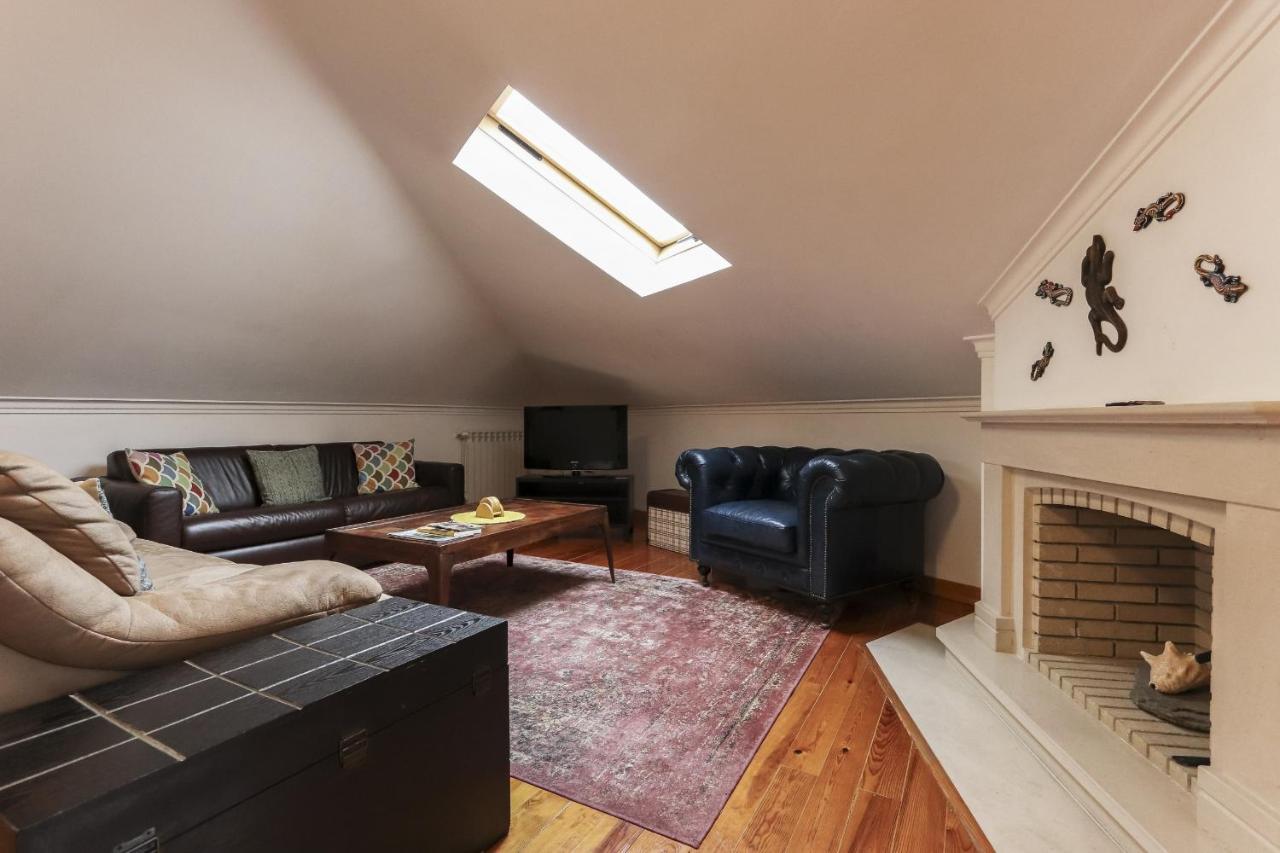 Grand Parliament Duplex By Homing Apartment Lisboa Екстериор снимка